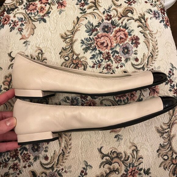 Authentic Prada Flats - Picture 6 of 15